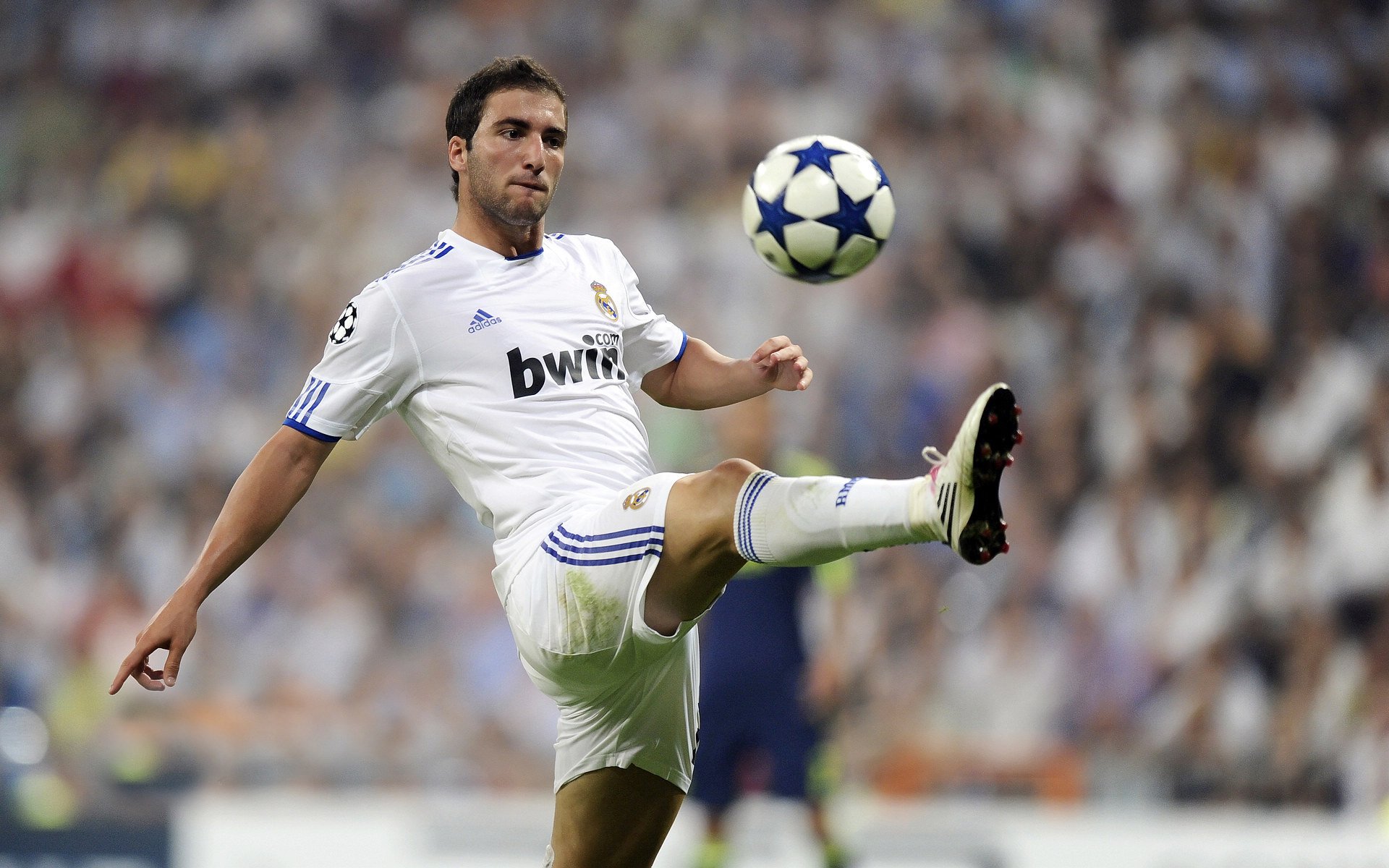 九游app官网下载-英超争夺，球员讲赛前准备，英超赛前分析